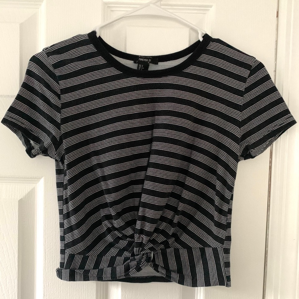 Black & White Striped Knotted Crop Top